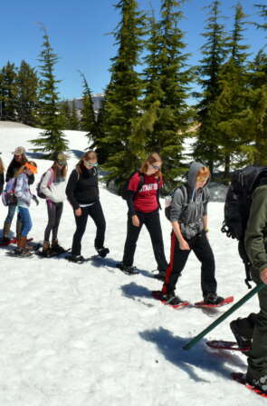 <strong>Lovin’ the Lake – Learning About the Lake on Ranger-led Snowshoe Walks </strong>